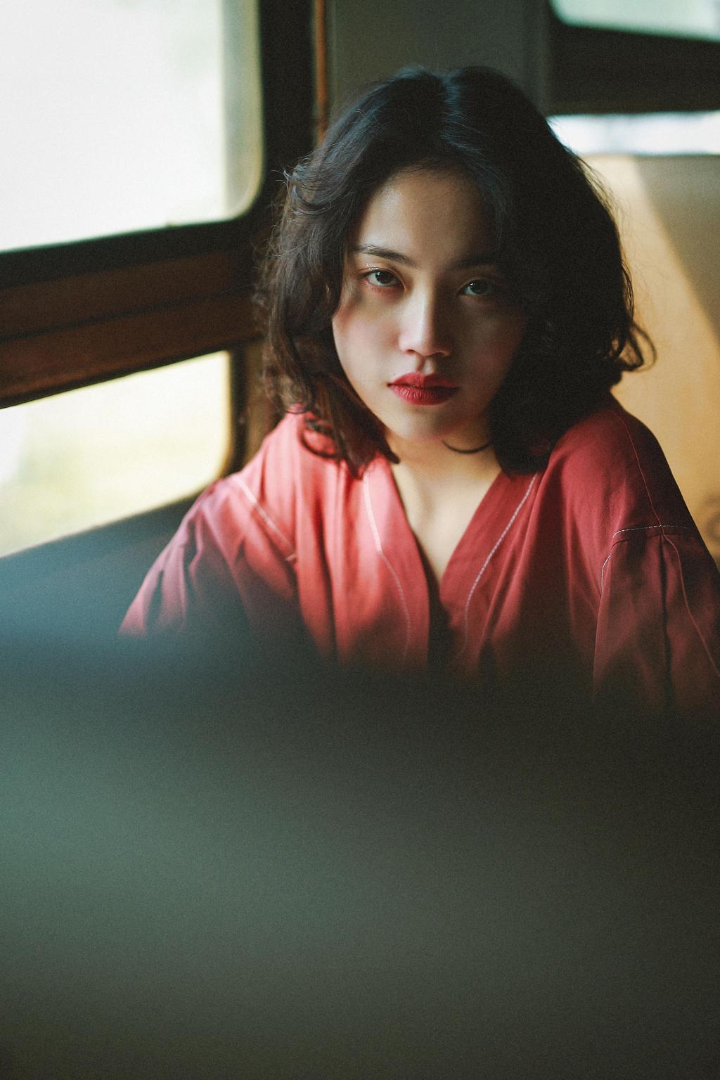 东北农村大炕乱肉续 受委屈离家出走被惩罚