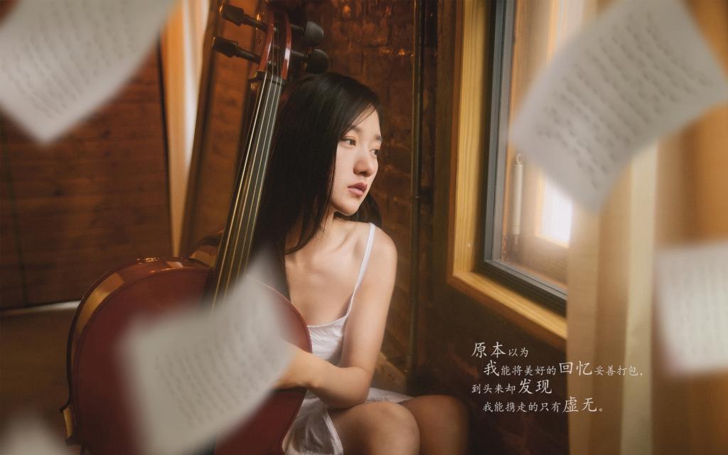 试问，春花秋月何时了，往事知多少？