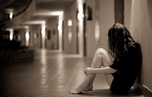 忍受8年拳脚只因生下混血孩子