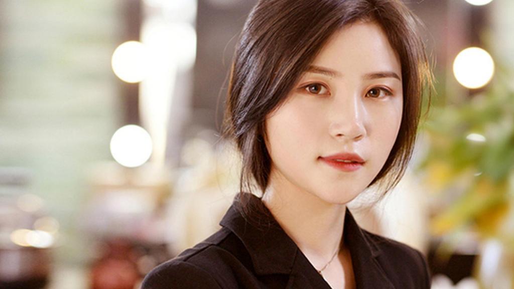 第一个转身的是天使