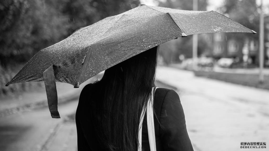 想念,不同于爱的颜色散文