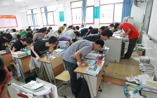 你一定要找一个愿意秀恩爱的人谈恋爱