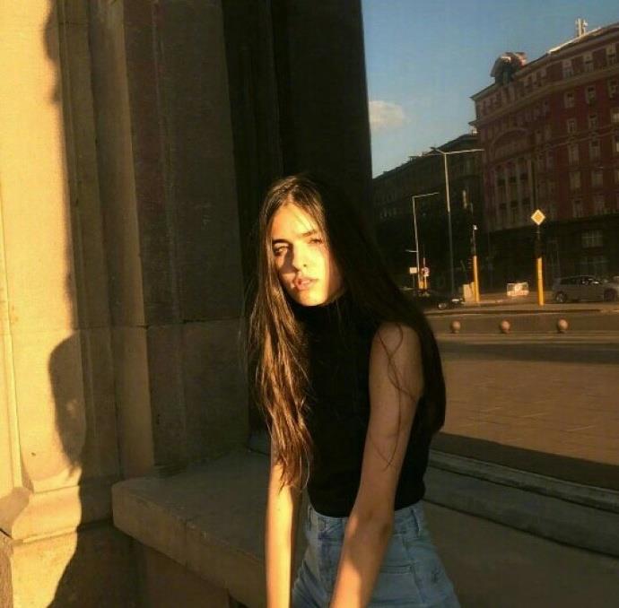 回忆校园美好时光的情感语录:回忆再美好也只是曾经