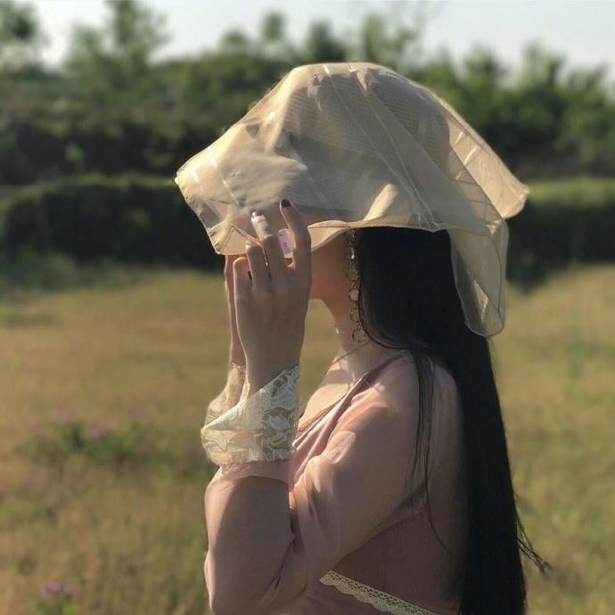 酒喝微醺花看半开