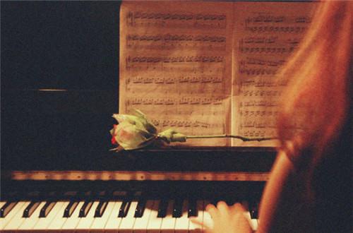 四先生借魂破奇案