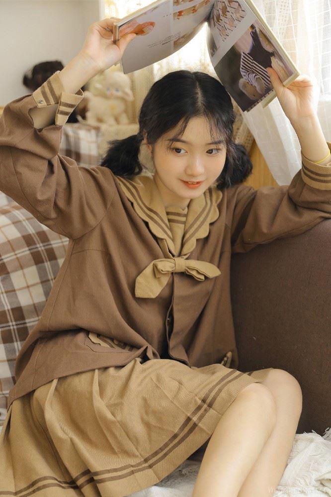 学者老婆和油漆工人在书房尽情欢娱