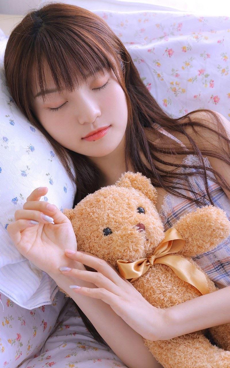 口述情感：我与风骚女实习生办公室里做爱的真实性经历实录