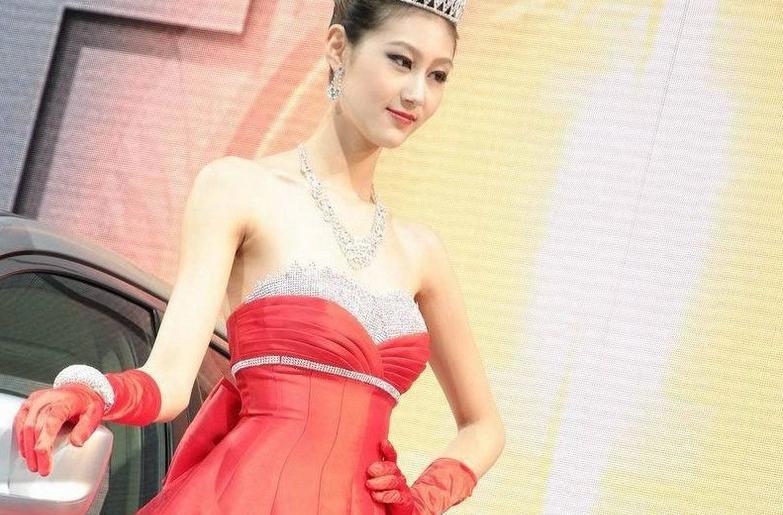 棺材里的两个尸体
