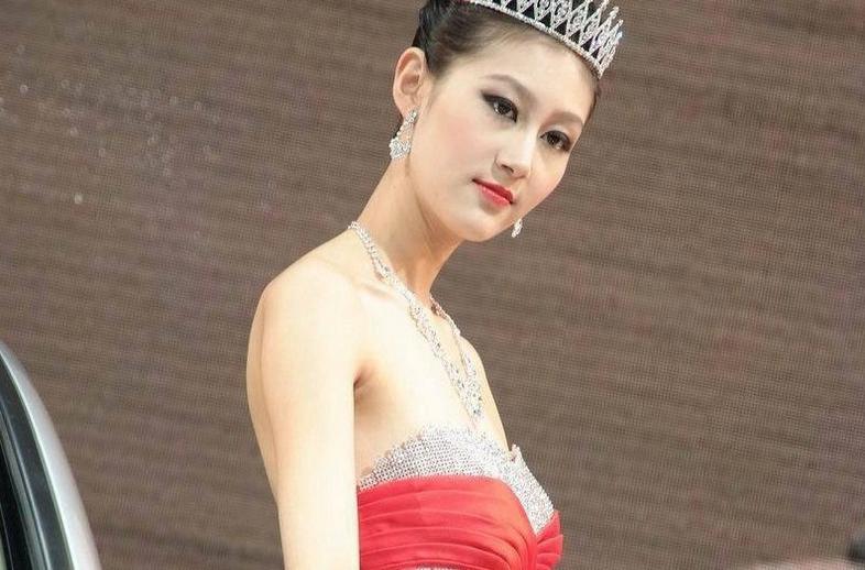 bl小说h 乱欲小话说又粗又大手心的蔷薇