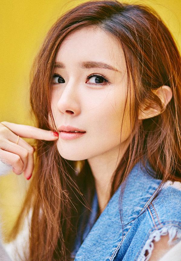 在公交车上和陌生性感美女的性摩擦性爱