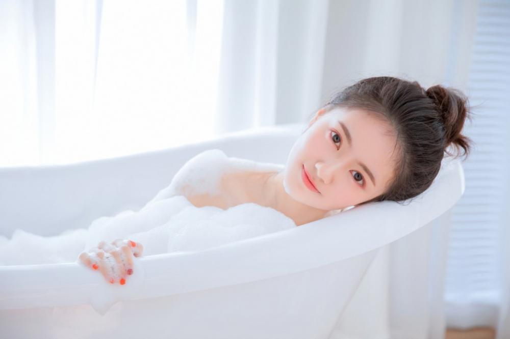 我们的爱涨乳催乳改造调教公主 躺在妇科椅上被调教