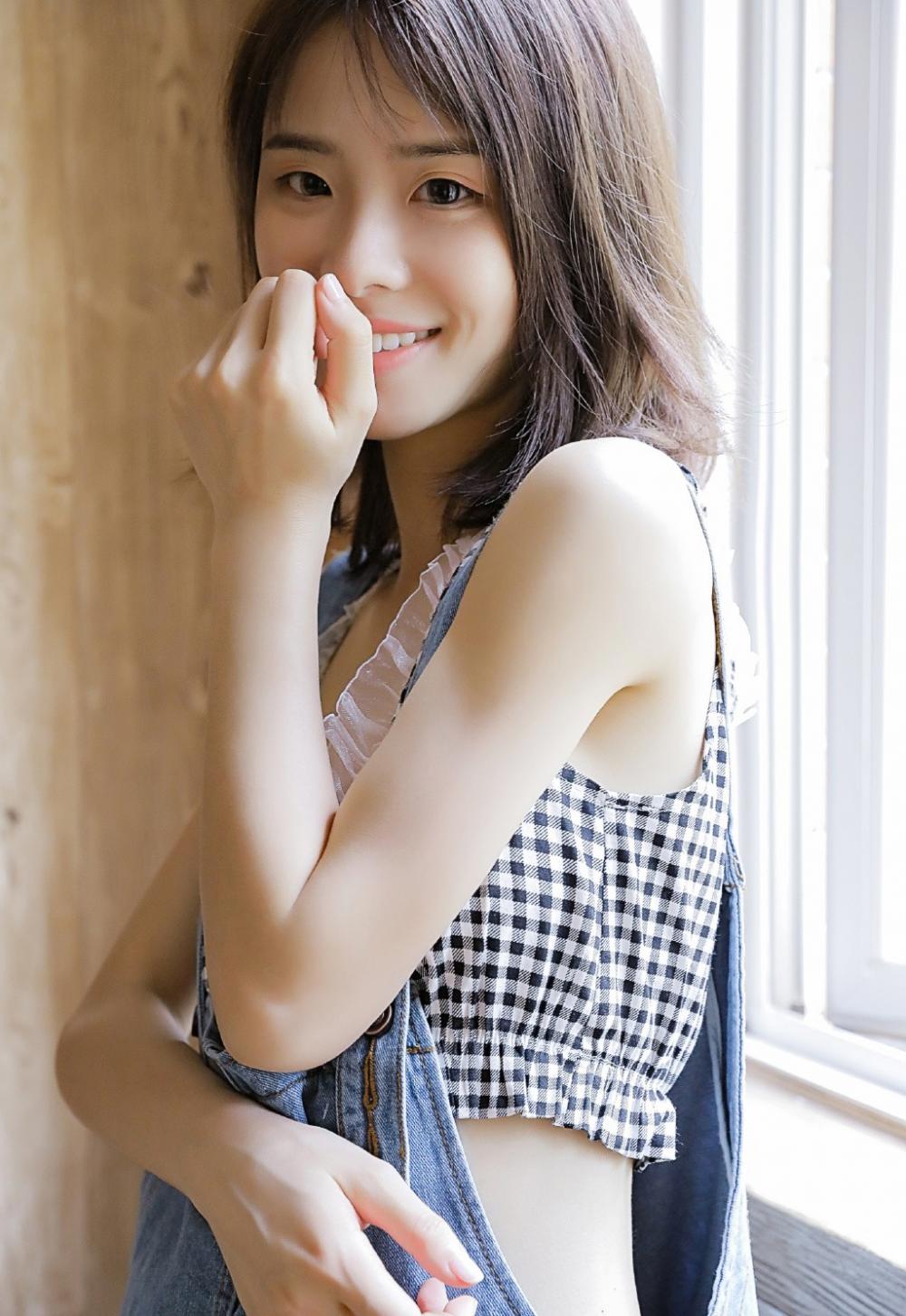 小姨子在公交车上低声呻吟 让我饥渴难忍