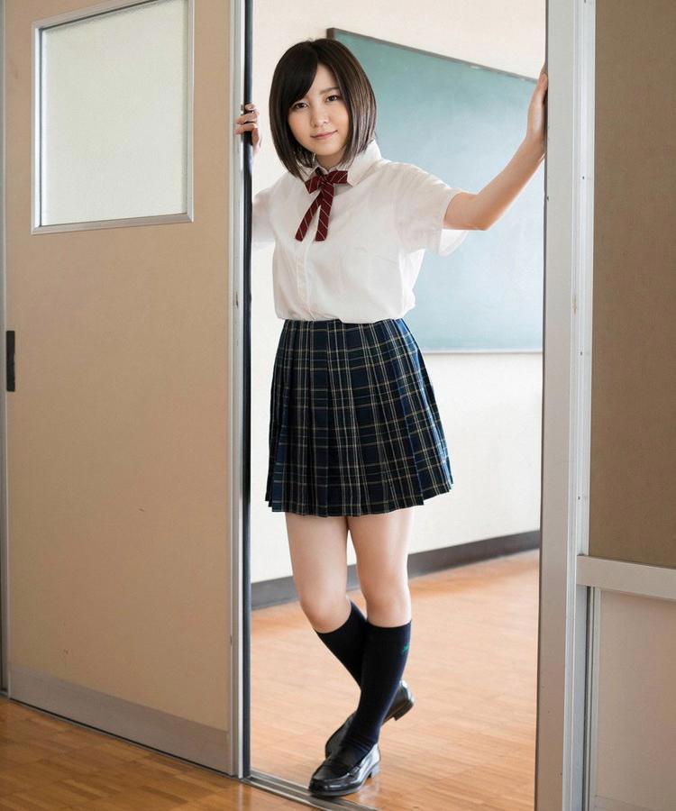 小楼春色办公室诱惑 老婆在家被上司玩 农村妇女的风流韵事