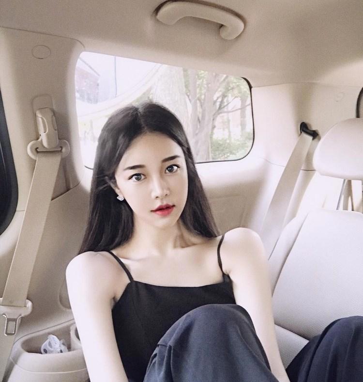 丈夫中年出轨，妻子不哭不闹，知晓原因后，他崩溃了