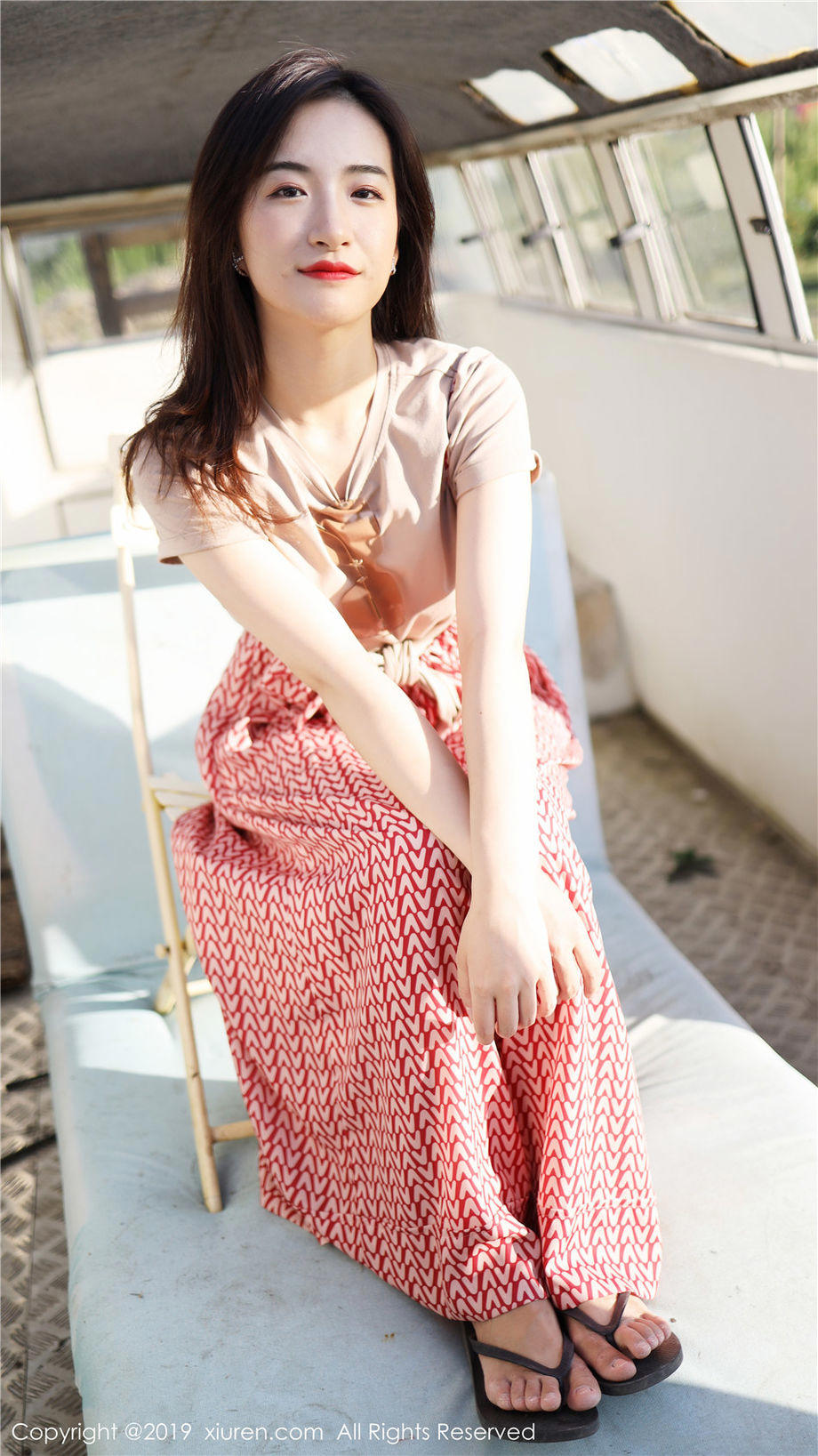 枕上无风空垂梦