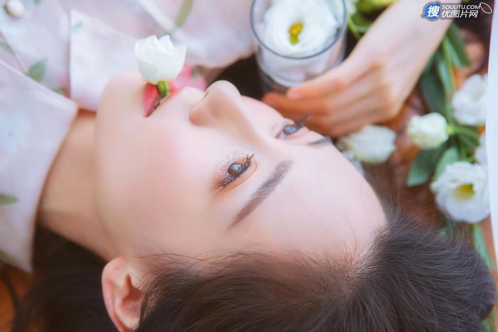 女人：嫁给爱情还是主义？
