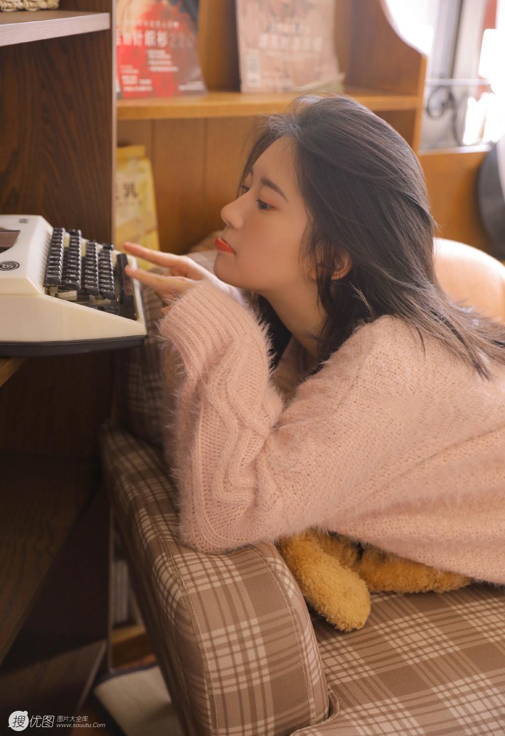下个路口，左转