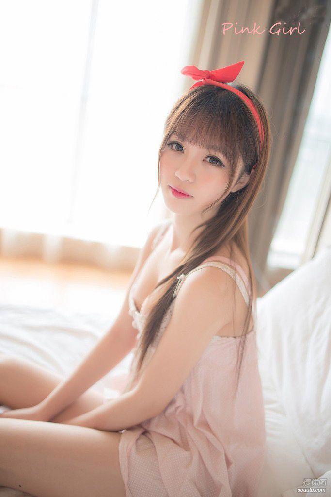 玩少妇女:老婆两个乳上,竟纹着男邻居的名字