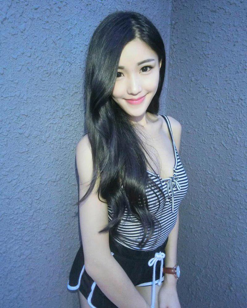 浪荡大嫂引诱我丈夫 堂而皇之的当了我家的女主人