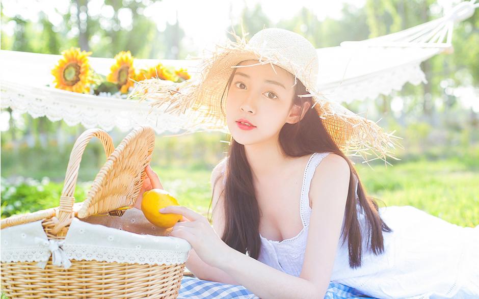 结婚4年连生了3个女儿，老公一家在村里抬不起头