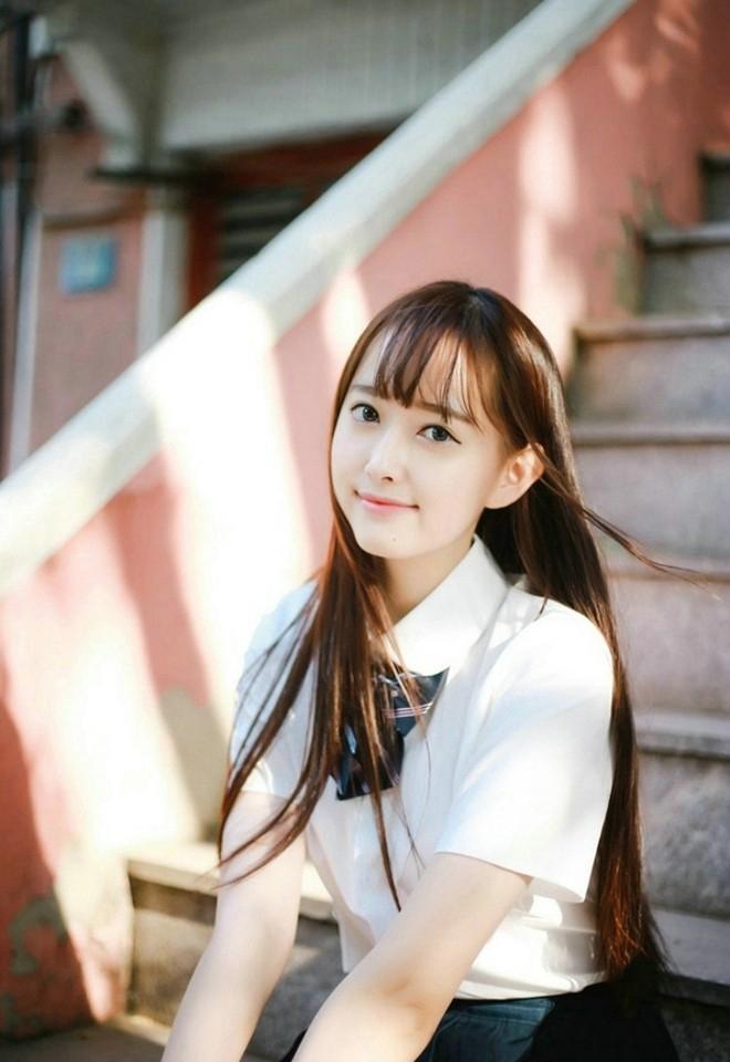 和儿子做那事压在墙上疯狂律动 他疯狂的在她腿间律动 老公让狗狗