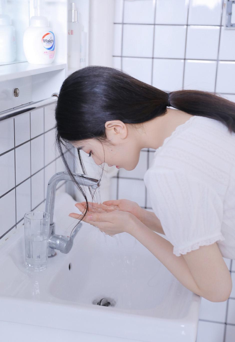 小三告诉我,前夫和她做事时嘴里喊着我的名字