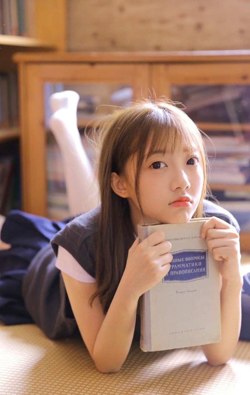 爱是苦莲