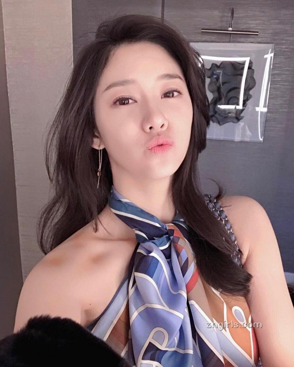 女友毫不知倦的缠着我