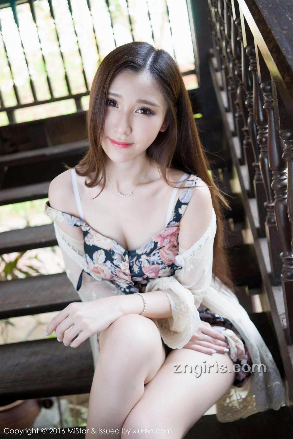 和“坏”女人学5招 套牢男人心