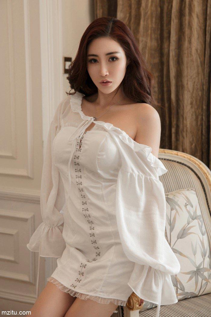 中老妈妈怎么穿显性感 图解漂亮妈妈夏季穿衣小技巧 你一定要知道!