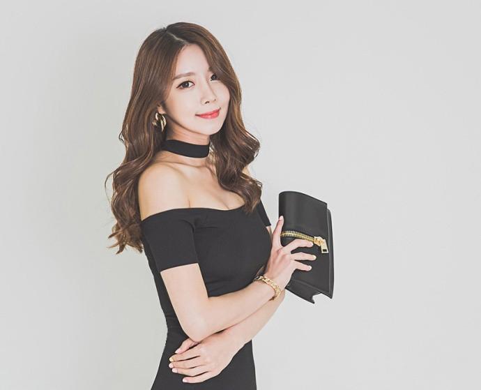 少妇口交自述:深喉的时候让我忍不住想吐