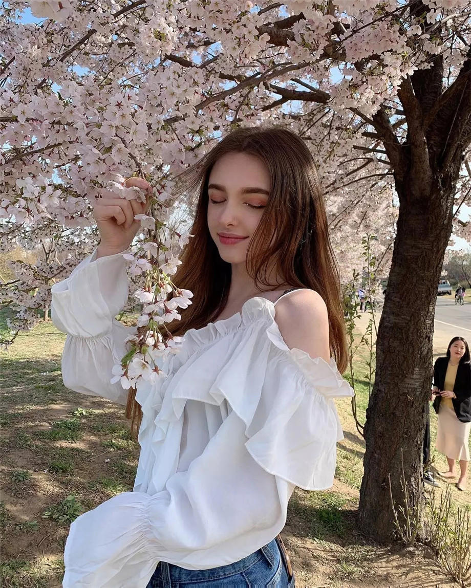 富豪老公疯狂了！试管儿子像妻子同事