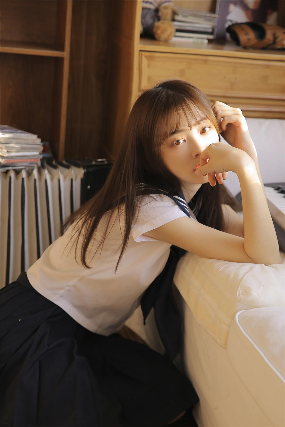 双脚锁着铁链小说 双胞胎养女小说