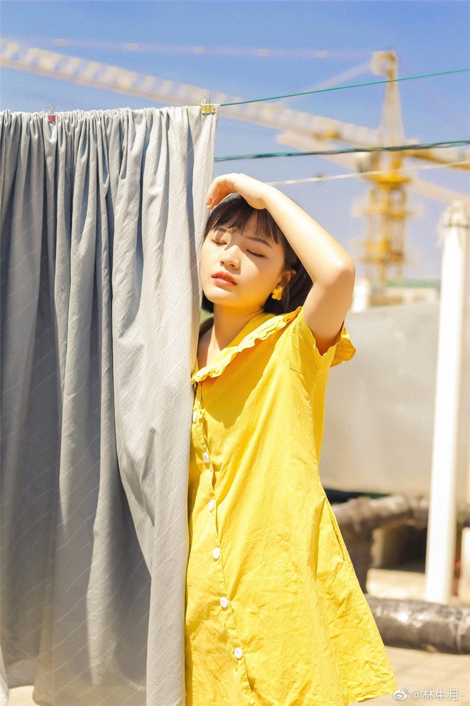 《窗》