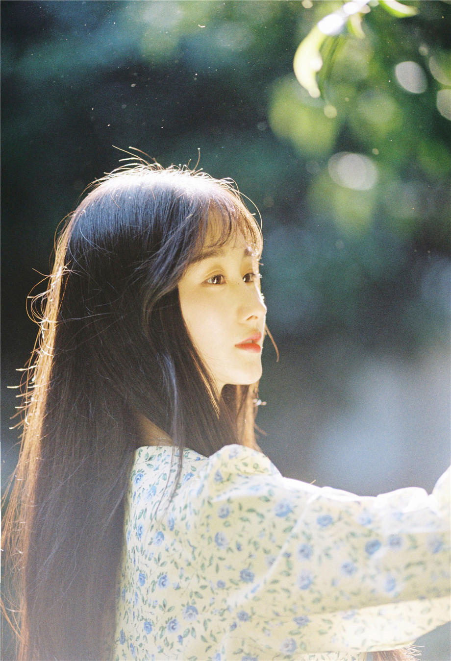 丈夫抛妻弃女 说只喜欢妖艳女人