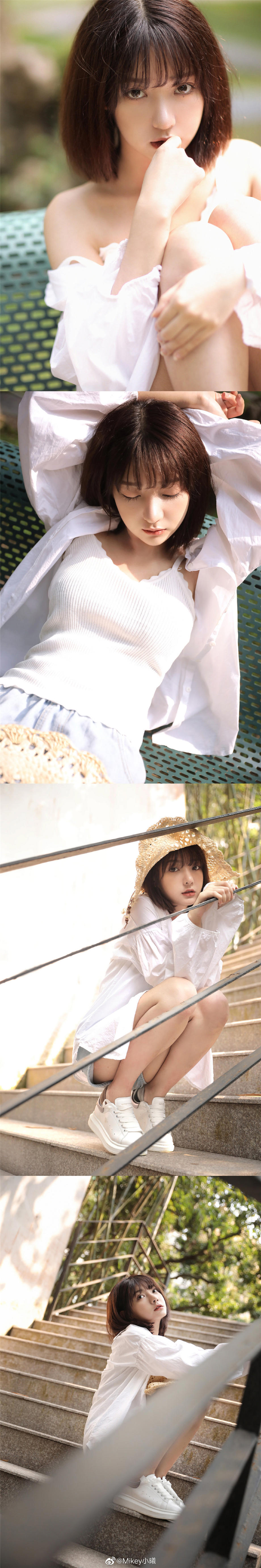 用力把她的长裙拉到腰间 然后揉捏胸前的那一抹柔软的大咪咪