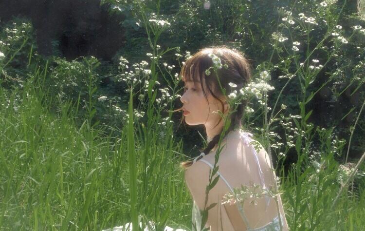 深深的进入她的心里 新婚美妇紧窄的家有了我的气味