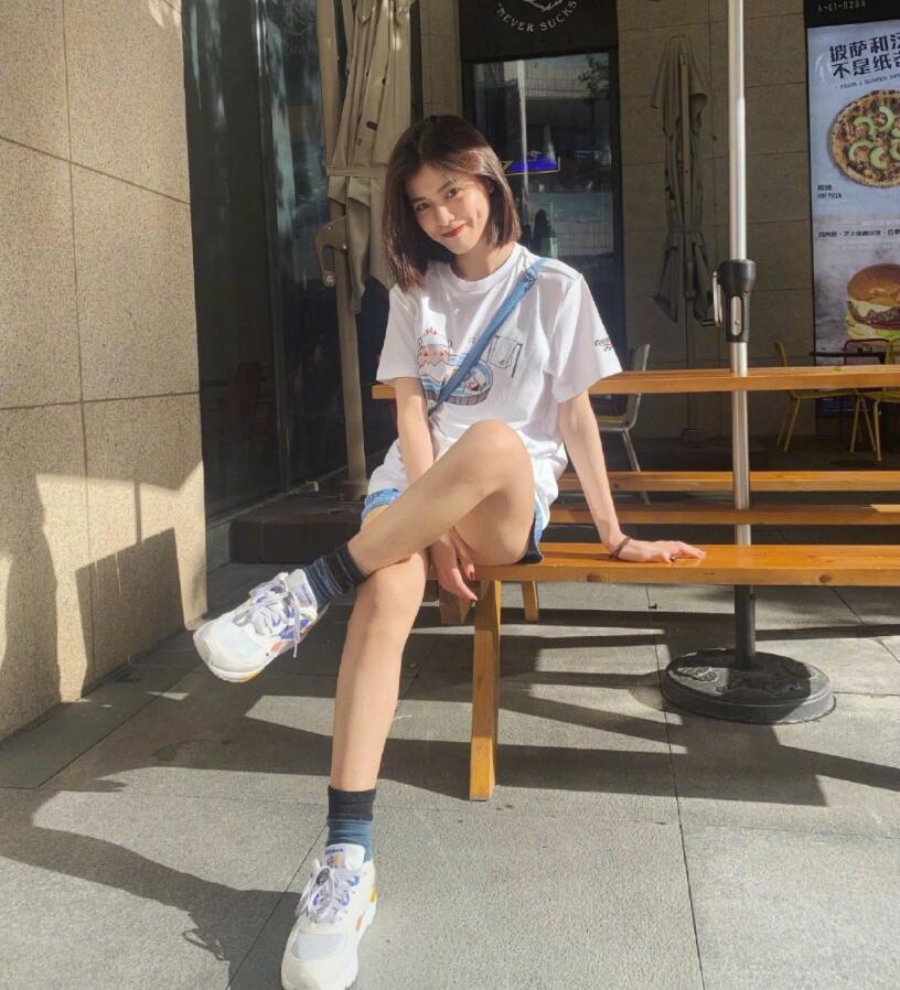 老寡妇家进贼_民间故事