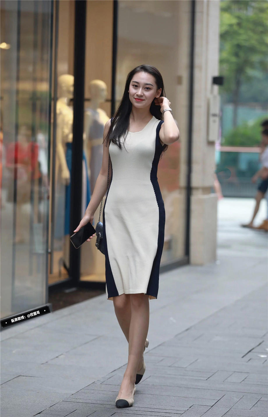 白洁陈三红杏再出墙1 赵亮亮日王曼丽在车库 妈妈自愿让爷爷曰