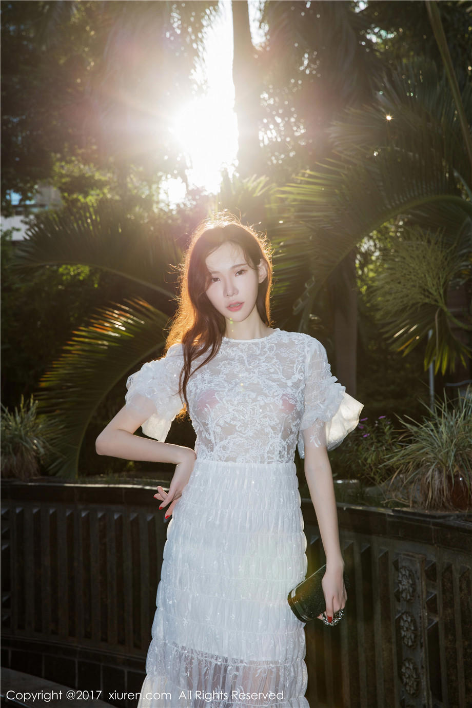 老公偷情与女网友私会 被女网友骗光之后求我去送衣