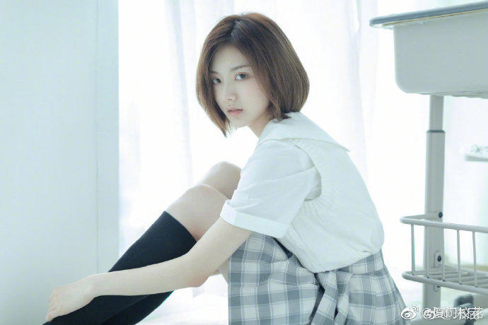 被好几个男人用震动棒 小说中滚床单的章节 男朋友太猛,怎么满足