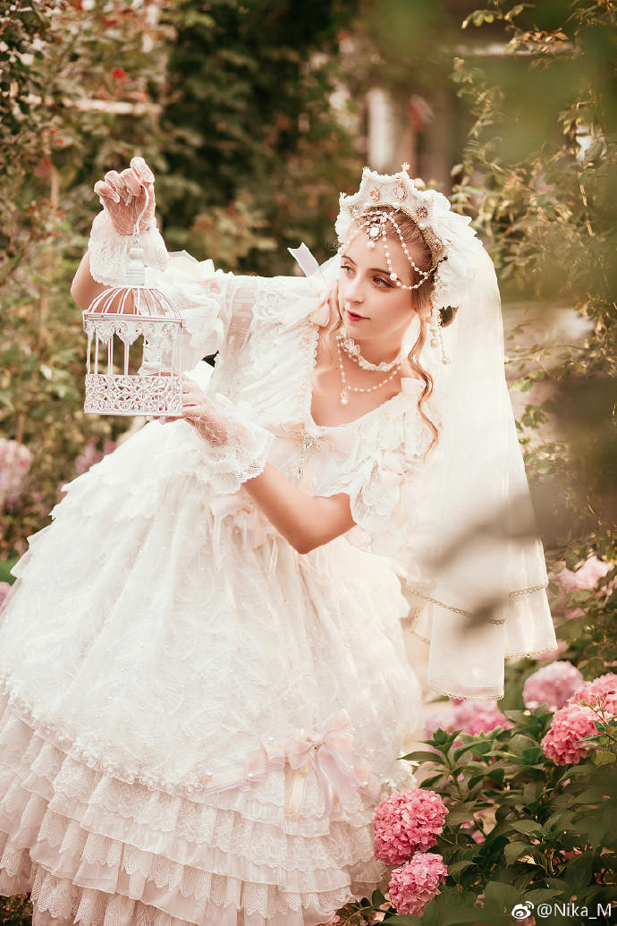 整容后我终钓金龟婿 婆婆却嫌弃我的出身