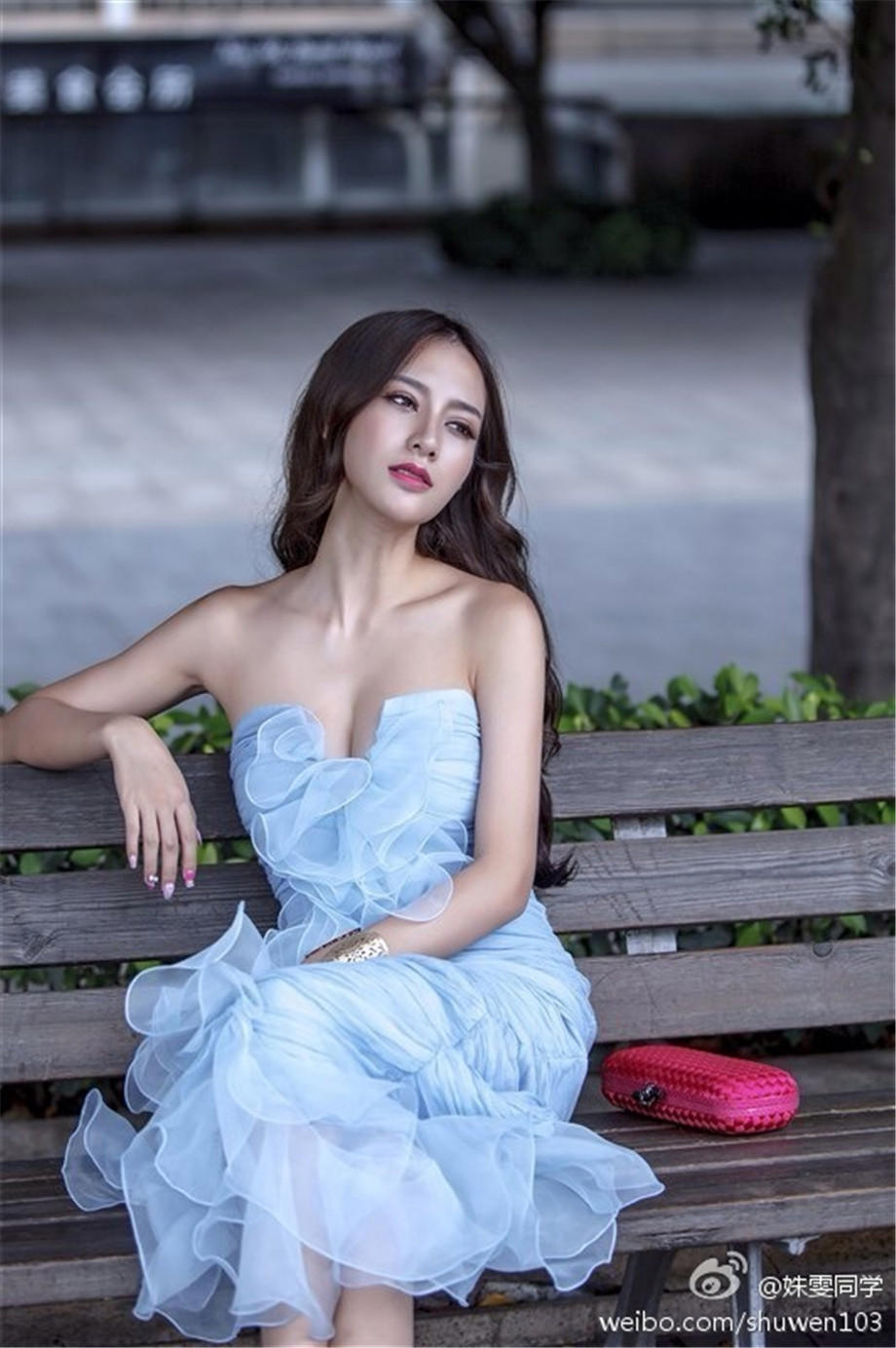 实录 | 老公竟让几个男人追着吃我的奶！