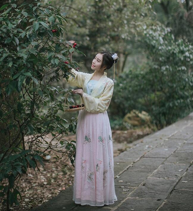我和儿子干妈偷情的不堪故事