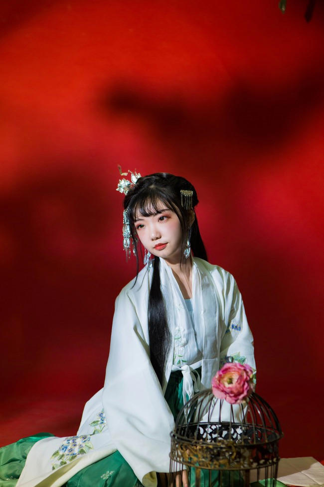 灵异事件：我从自杀现场捡回一件东西后