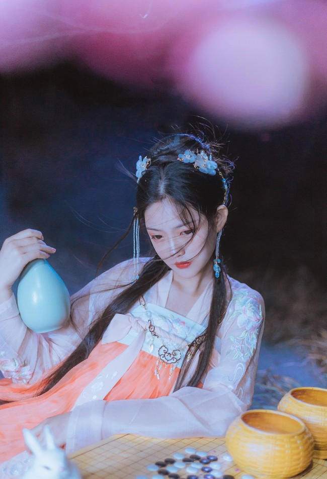 畸情仓库被流浪狗轮 狗狗快点舔我嗯…啊 狗狗又粗又烫,爽