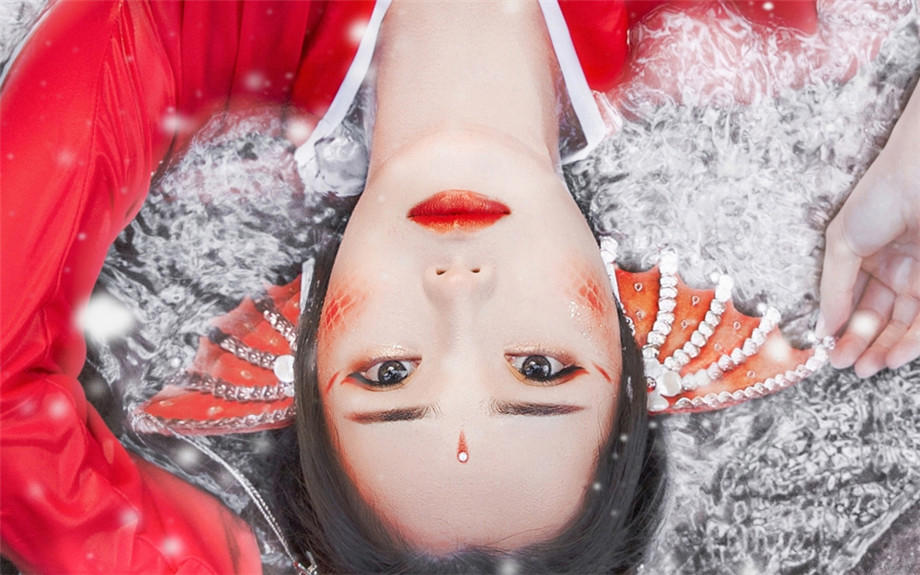 左手食指,生命真搞笑