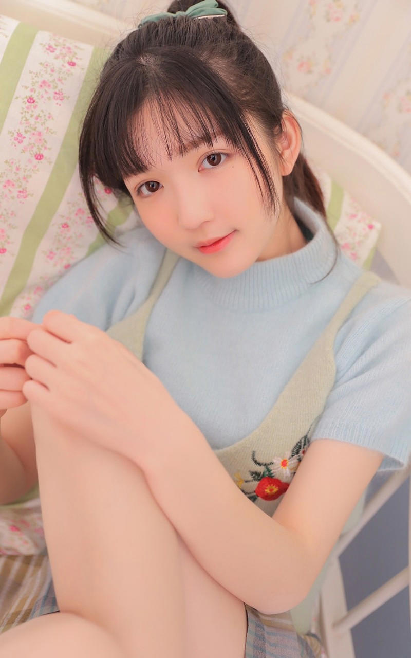 姥姥院子里的洋槐树