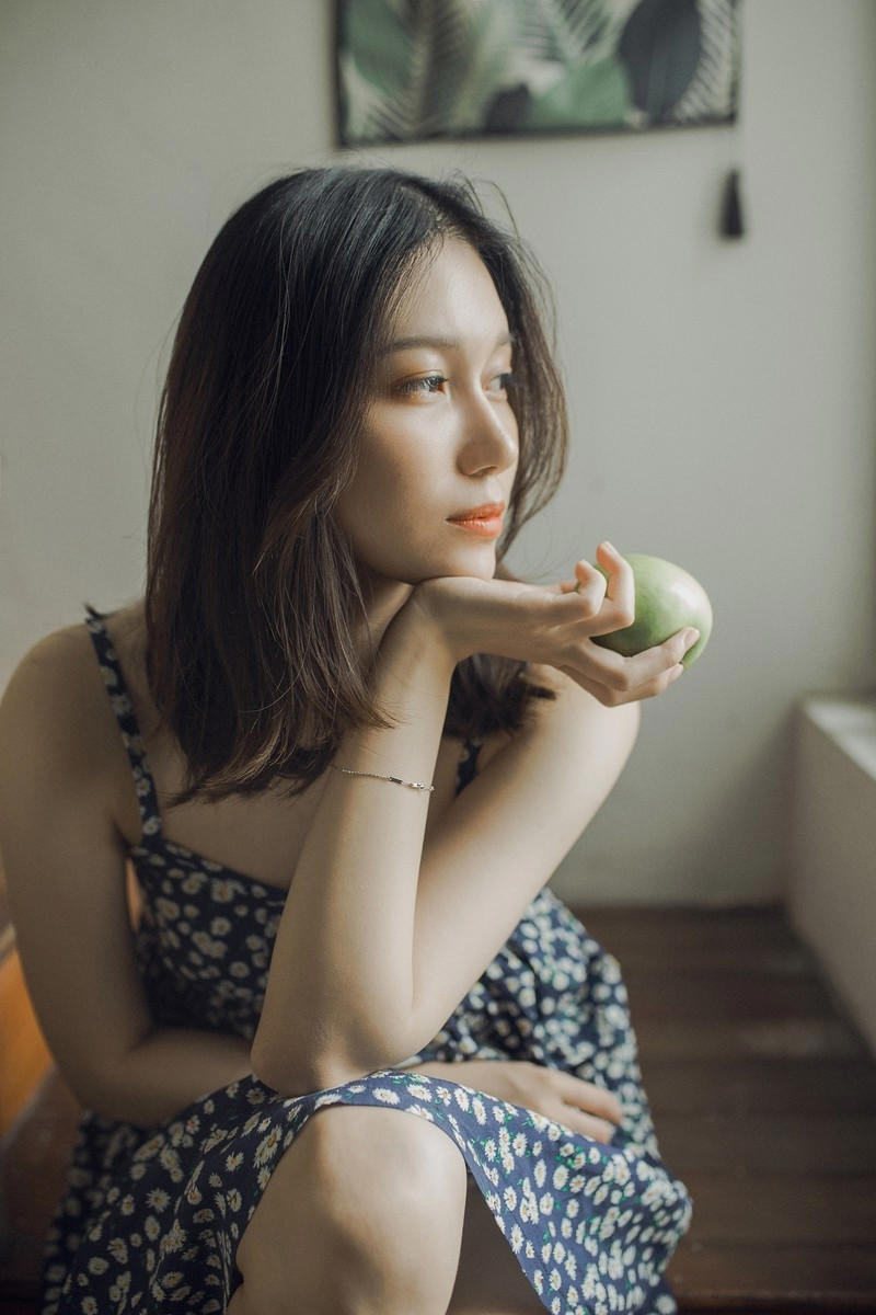 一个女记者的开放人生 男保姆的精壮填补了我的空虚