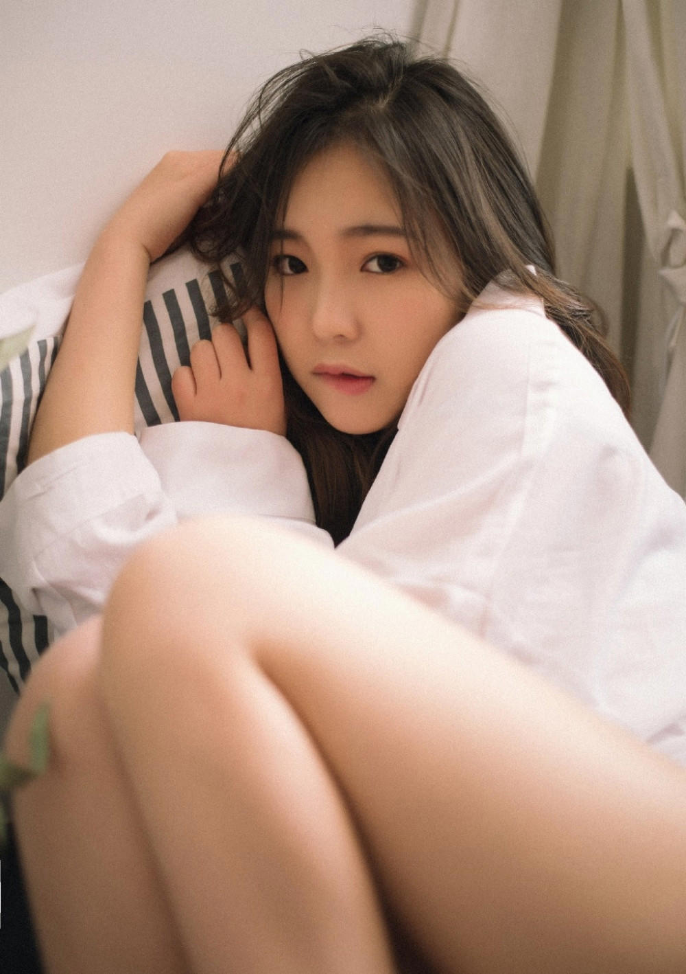 老婆闺蜜太随便 趁她不在家诱惑我